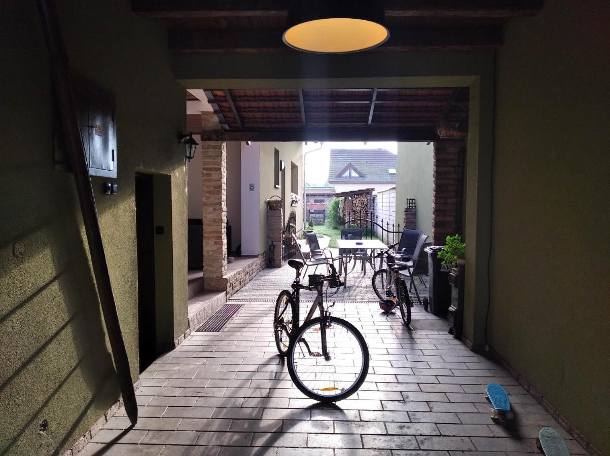 Ubytování u Malinkovičů Břeclav Exterior foto