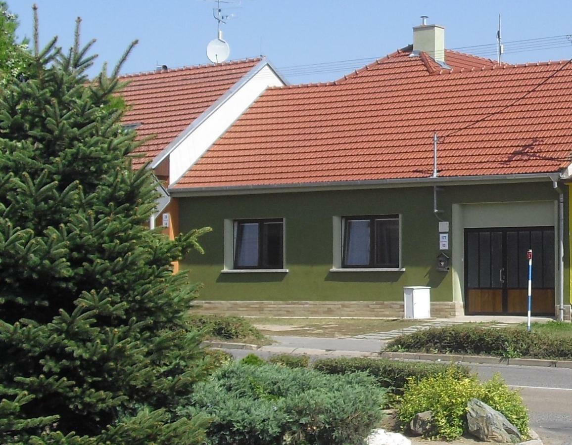 Ubytování u Malinkovičů Břeclav Exterior foto